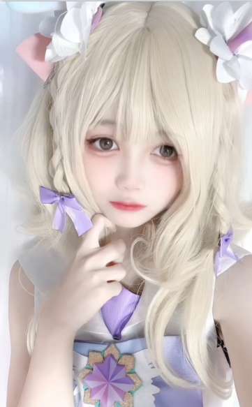 小灵酱反差小萝莉[小灵酱]13V3.82G