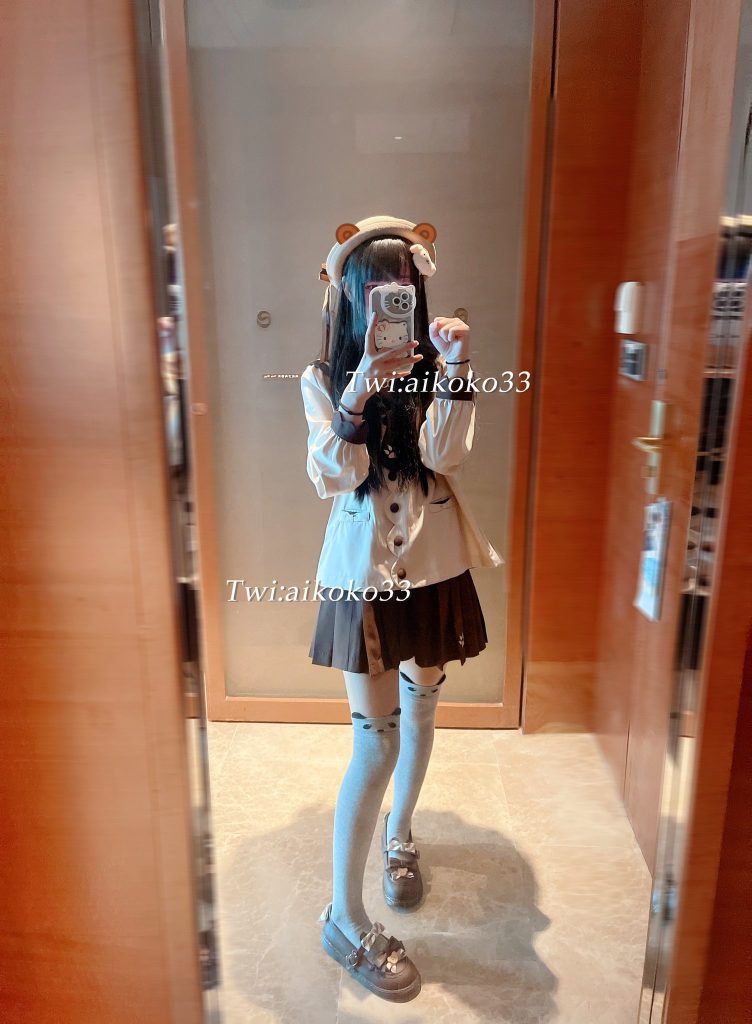 清纯反差小母狗 Twitter萝莉 aiko酱【167P 2V 55MB】