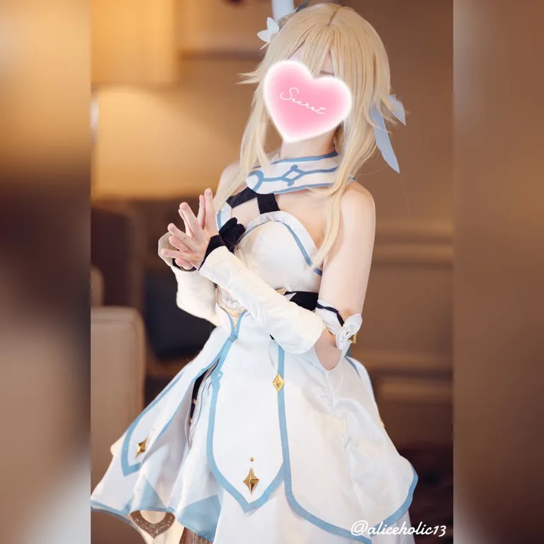 推特Cosplay反差婊『Aliceholic13』合集【424G】