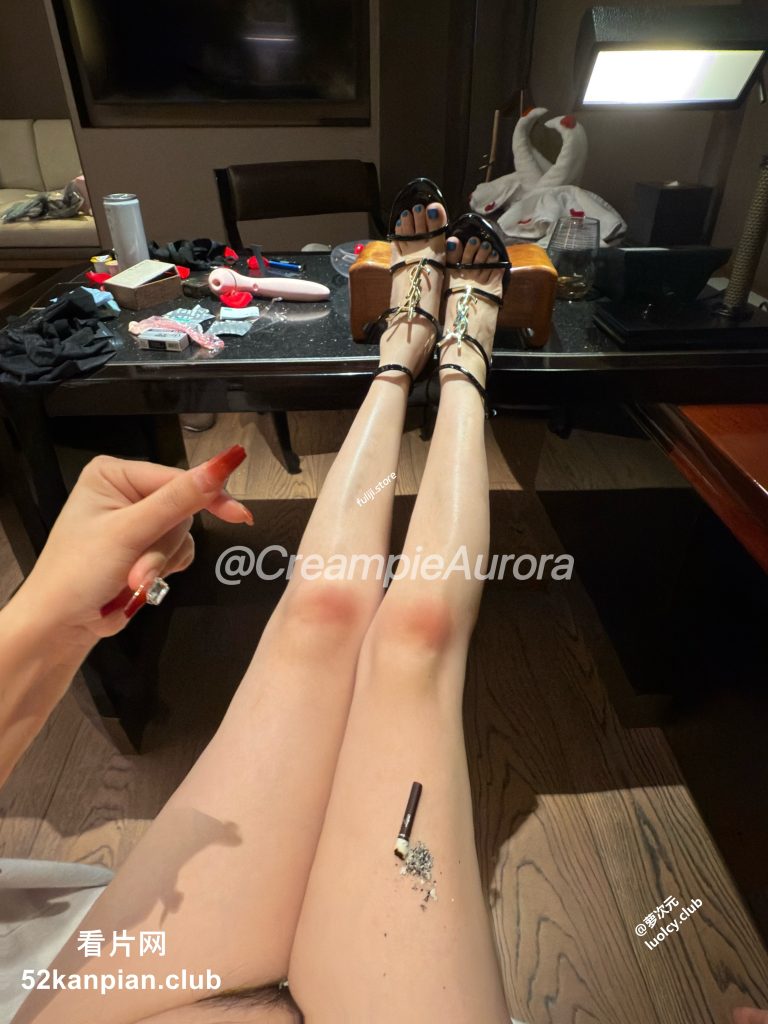 顶级美乳九头身御姐『阿罗拉』合集【60V/113P/2.02G】