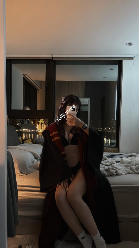 FansOne台湾网红『hi_nxxg』付费订阅合集【76V15G】