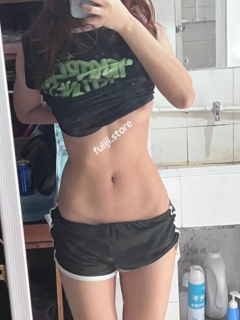 在校极品无毛反差女神『皮卡秋/一只修勾呀 』福利私拍合集【6.4G】