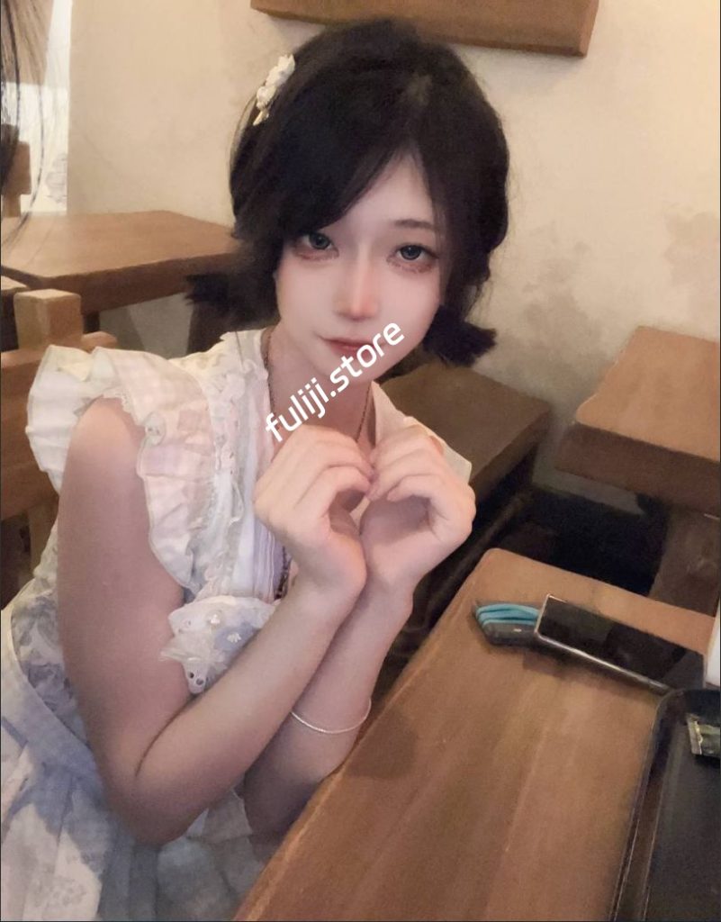 极品超美御姐【虎皮折耳猫】反差私拍合集【1.4G】