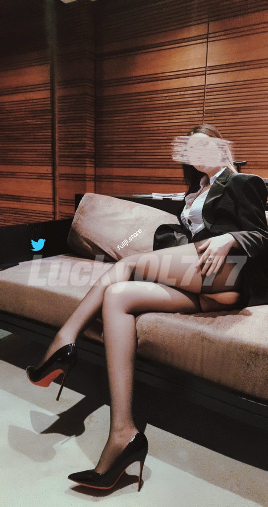 推特高质量夫妻『luckyQL777』全套资源【1162P+149V 81.1GB】