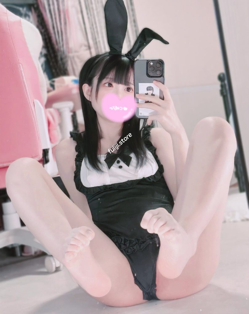 fansly双马尾极品合法萝莉『yurinslittlepeach』合集【105G】