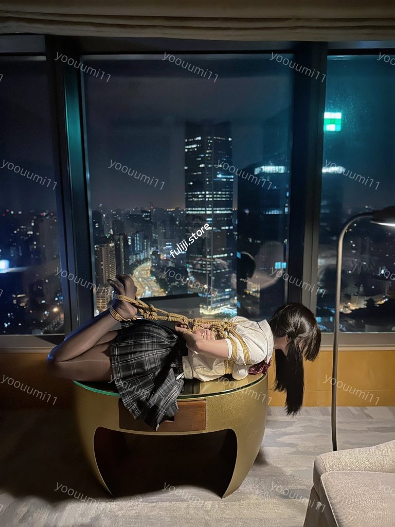 推特萝莉jk【优米/yooiimi11】含金主定制合集【12G】