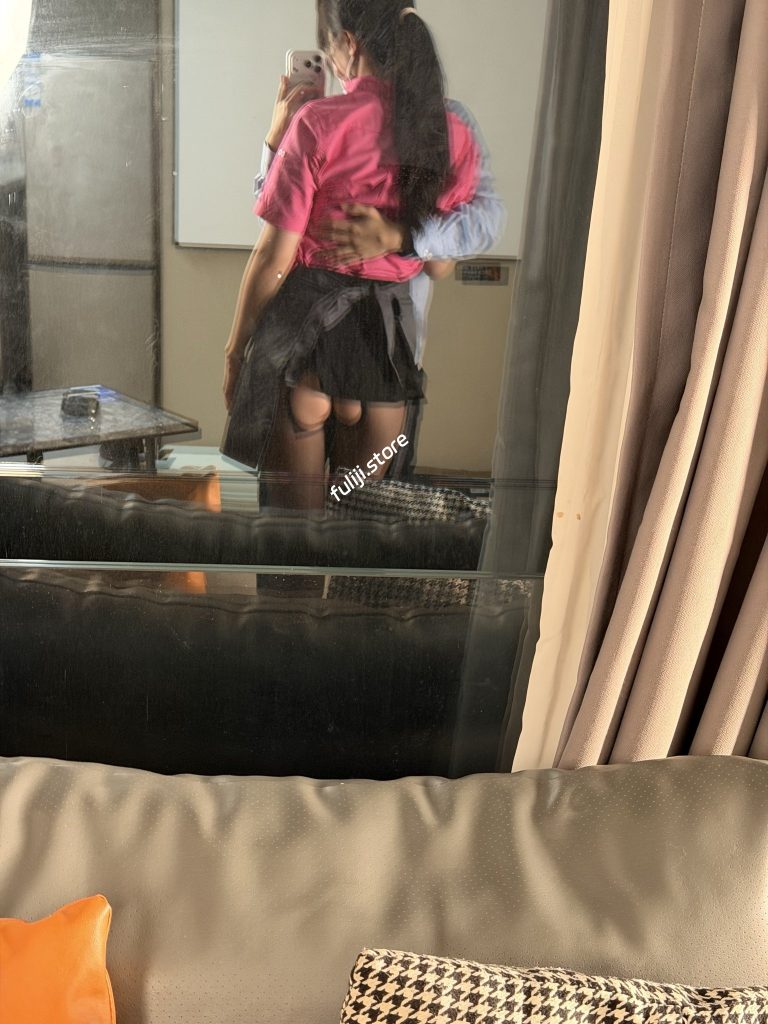 极品萌妹【绫香不吃香菜/AyakaCyan_520】啪啪紫薇私拍，图片有露脸【2.1G】