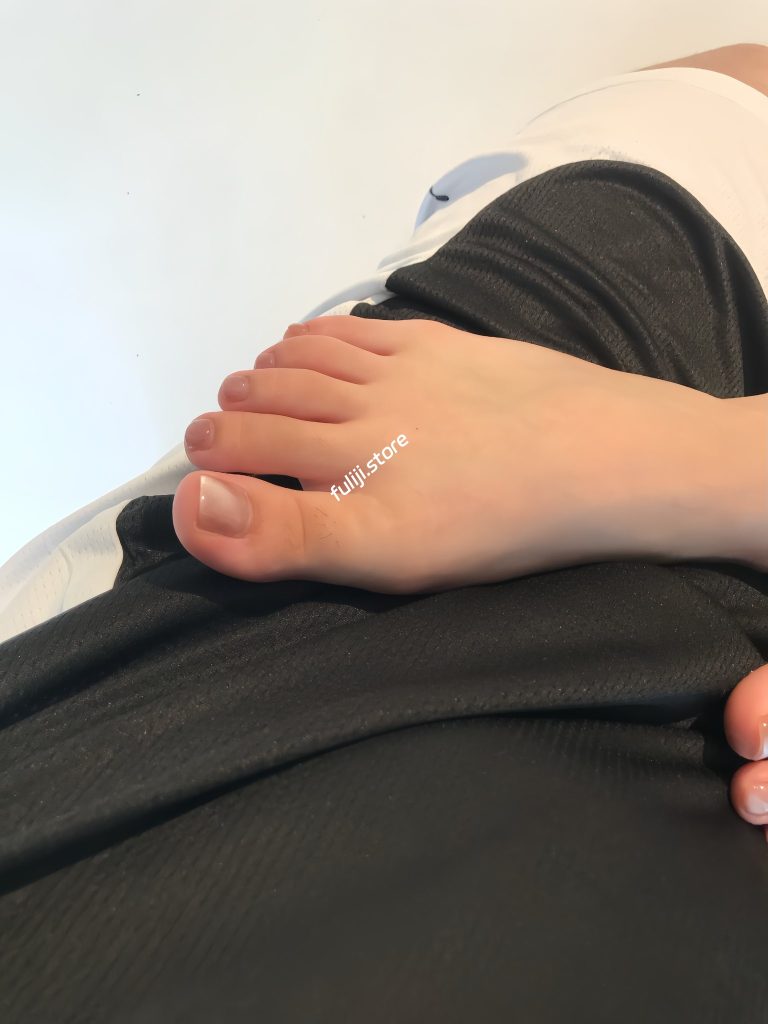 恋足癖大神【东坡先生】各类型极品嫩妹合集【15.9 GB】